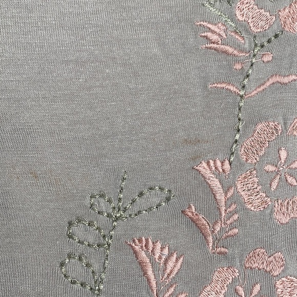 Beautiful embroidery Zara top with cold shoulders - Picture 6 of 8